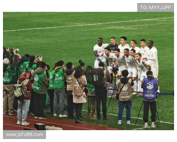 达万：国脚归队无缝衔接 国安登顶在望(3)